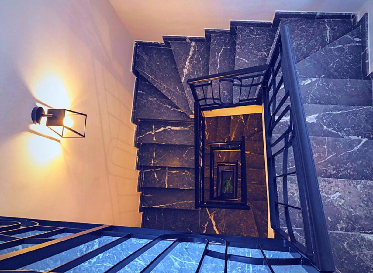 Cinematique Hotel Моста Екстериор снимка