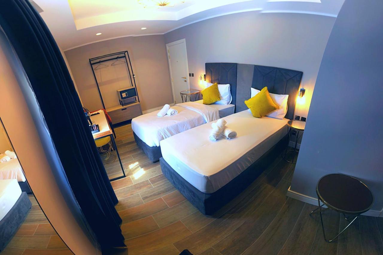 Cinematique Hotel Моста Екстериор снимка