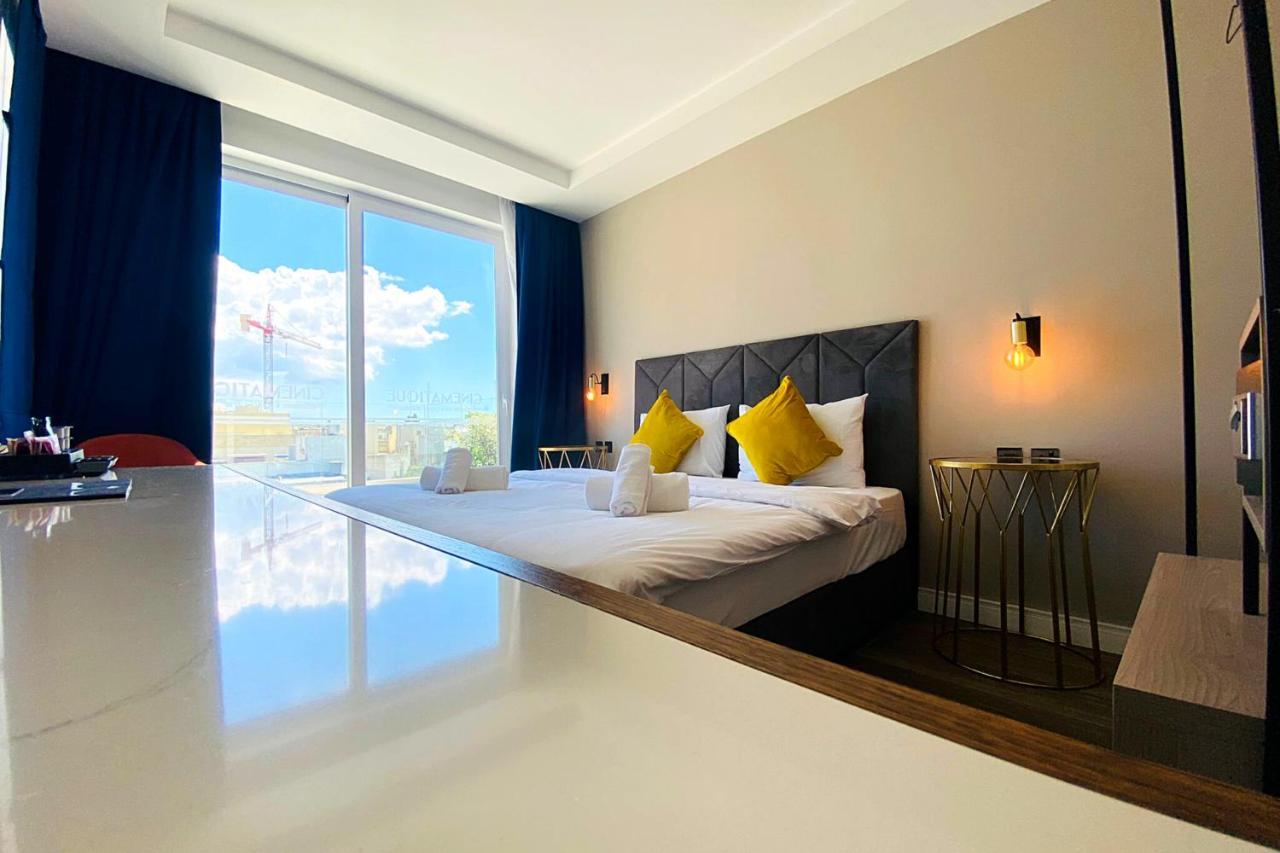 Cinematique Hotel Моста Екстериор снимка